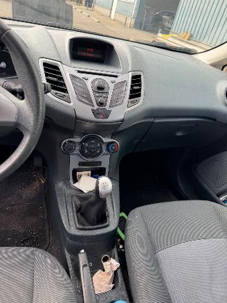 Ford Fiesta 1.25 Limited picture 14