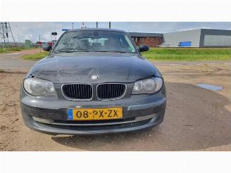 rozbiórka samochody osobowe BMW 1-serie  2005/1
