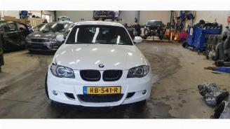 BMW 1-serie 1 serie (E81), Hatchback 3-drs, 2006 / 2012 120d 16V picture 2