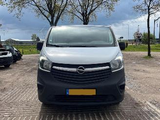Schadeauto Opel Vivaro 1.6 CDTI 2014/12
