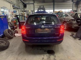 Skoda Octavia Octavia Combi (5EAC), Combi 5-drs, 2012 / 2020 1.6 TDI Greenline 16V picture 3