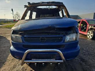 Salvage car Volkswagen Transporter Transporter/Caravelle T4, Bus, 1990 / 2003 2.5 TDI 2001/7