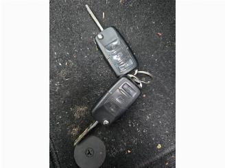 Auto incidentate Volkswagen Eos Eos (1F7/F8), Cabrio, 2006 / 2015 1.4 TSI 16V 2009/5