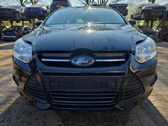 Vrakbiler auto Ford Focus Focus 3 Wagon, Combi, 2010 / 2020 1.0 Ti-VCT EcoBoost 12V 100 2014/3