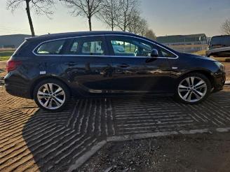 Opel Astra Astra J Sports Tourer (PD8/PE8/PF8), Combi, 2010 / 2015 1.6 16V picture 9