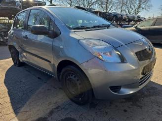 Toyota Yaris Yaris II (P9), Hatchback, 2005 / 2014 1.3 16V VVT-i picture 8