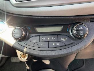 Toyota Yaris Yaris III (P13), Hatchback, 2010 / 2020 1.5 16V Hybrid picture 7