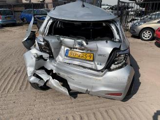 Toyota Yaris Yaris III (P13), Hatchback, 2010 / 2020 1.5 16V Hybrid picture 4