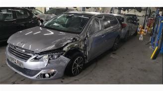 krockskadad bil auto Peugeot 308 308 SW (L4/L9/LC/LJ/LR), Combi 5-drs, 2014 / 2021 1.2 12V e-THP PureTech 130 2015/5