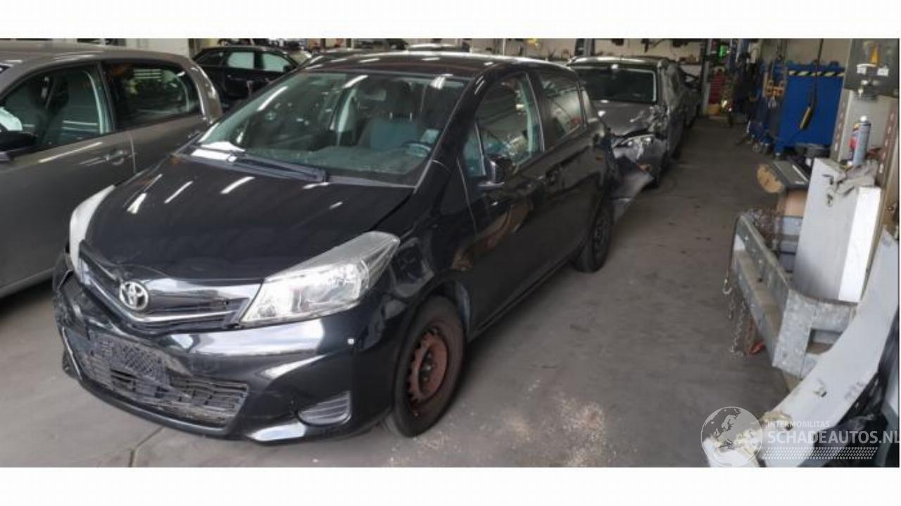 Toyota Yaris Yaris III (P13), Hatchback, 2010 / 2020 1.0 12V VVT-i