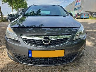  Opel Astra SPORTS TOURER 2012/6