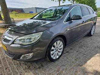 Opel Astra SPORTS TOURER picture 3