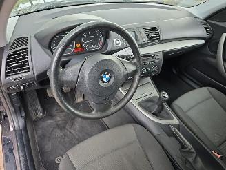 BMW 1-serie 116i picture 9