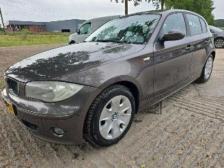 BMW 1-serie 116i picture 3