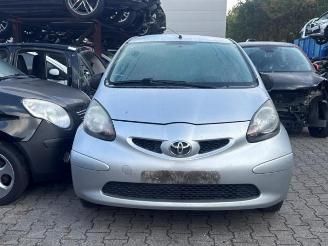 Coche siniestrado Toyota Aygo Aygo (B10), Hatchback, 2005 / 2014 1.0 12V VVT-i 2009/4