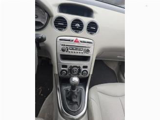 Peugeot 308 308 (4A/C), Hatchback, 2007 / 2015 1.6 16V THP 150 picture 15