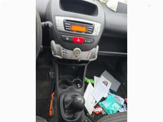 Peugeot 107 107, Hatchback, 2005 / 2014 1.0 12V picture 11