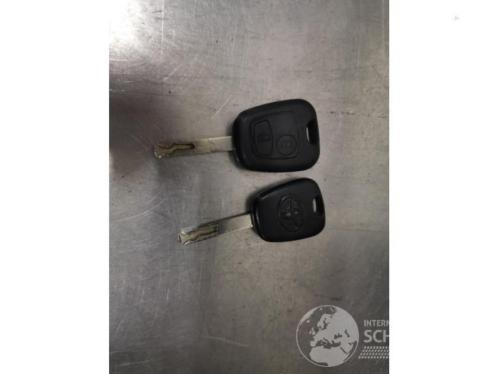 Toyota Aygo Aygo (B10), Hatchback, 2005 / 2014 1.0 12V VVT-i