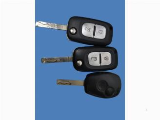 Sloopauto Renault Clio Clio III (BR/CR), Hatchback, 2005 / 2014 1.5 dCi FAP 2011/5