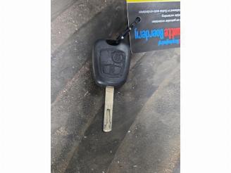 Peugeot 107 107, Hatchback, 2005 / 2014 1.0 12V picture 16