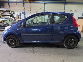 Peugeot 107 107, Hatchback, 2005 / 2014 1.0 12V picture 3