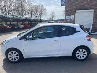 Auto da rottamare Peugeot 208 208 I (CA/CC/CK/CL), Hatchback, 2012 / 2019 1.0 Vti 12V PureTech 2014/7