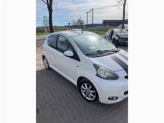  Toyota Aygo Aygo (B10), Hatchback, 2005 / 2014 1.0 12V VVT-i 2009/10
