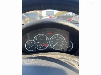 Peugeot 206 206 CC (2D), Cabrio, 2000 / 2007 1.6 16V picture 9