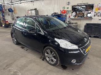 Peugeot 208 1.6 e-hdi picture 3