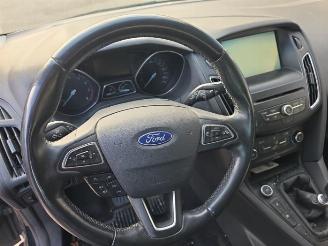 Ford Focus Focus 3 Wagon, Combi, 2010 / 2020 1.0 Ti-VCT EcoBoost 12V 125 picture 12