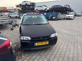 Salvage car Seat Arosa Arosa (6H1), Hatchback 3-drs, 1997 / 2004 1.0 Mpi 2000/7