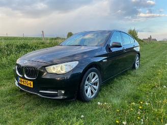 krockskadad bil auto BMW 5-serie 530D GT 180 KW MOOIE AUTO 2010/2