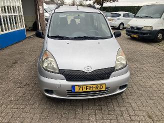 Toyota Yaris-verso YARIS VERSO 1.3 16V VVTI picture 2