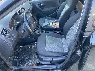 Volkswagen Polo 1.2 Tdi blue motion airco picture 3