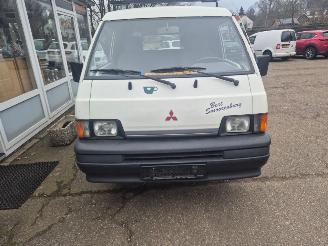 Mitsubishi L-300 L300 LONG BODY picture 4