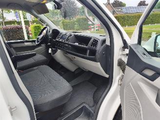 Volkswagen Transporter 2.0 TDI BLUEMOTION LANG AIRCO picture 9