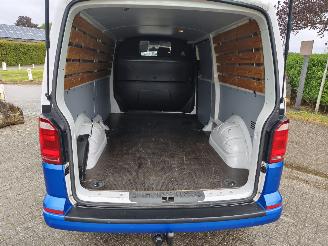 Volkswagen Transporter 2.0 TDI BLUEMOTION LANG AIRCO picture 7
