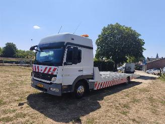 Schade vrachtwagen Mercedes Atego 1224 OPRIJWAGEN 2008/1