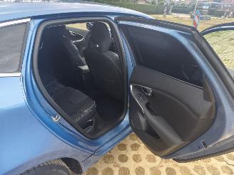Volvo V-40 2.0 diesel airco picture 10