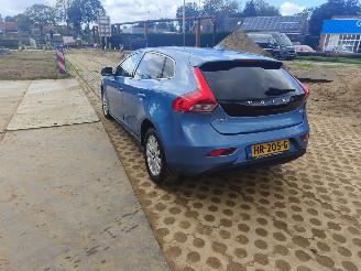 Volvo V-40 2.0 diesel airco picture 6
