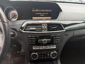 Mercedes C-klasse C180 DEFECTE MOTOR picture 14