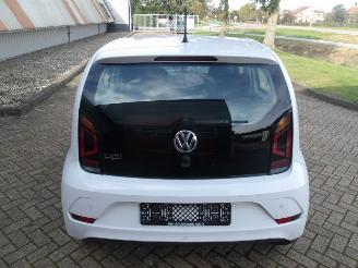 Volkswagen Up  picture 4