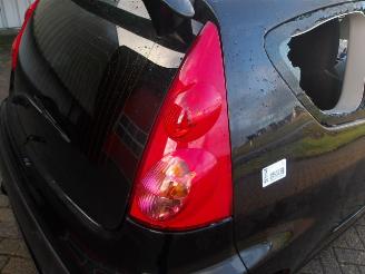 Peugeot 107 2005/2014 picture 18