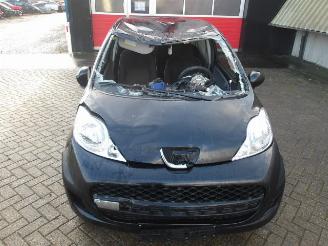 Peugeot 107 2005/2014 picture 2