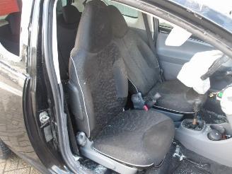 Peugeot 107 2005/2014 picture 10