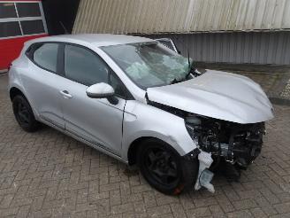 disassembly passenger cars Renault Clio  2020/4