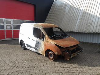 Salvage car Ford Transit Connect  2020/2