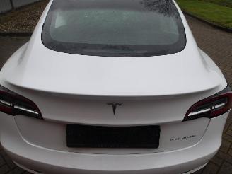 Tesla Model 3  picture 23