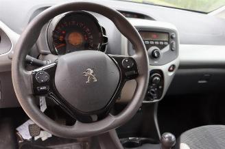 Peugeot 108 108, Hatchback, 2014 1.0 12V picture 15