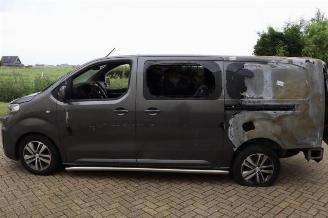 Peugeot Expert Expert (V1/VA/VB/VE/VF/VT/VY), Van, 2016 2.0 Blue HDi 180 16V picture 4